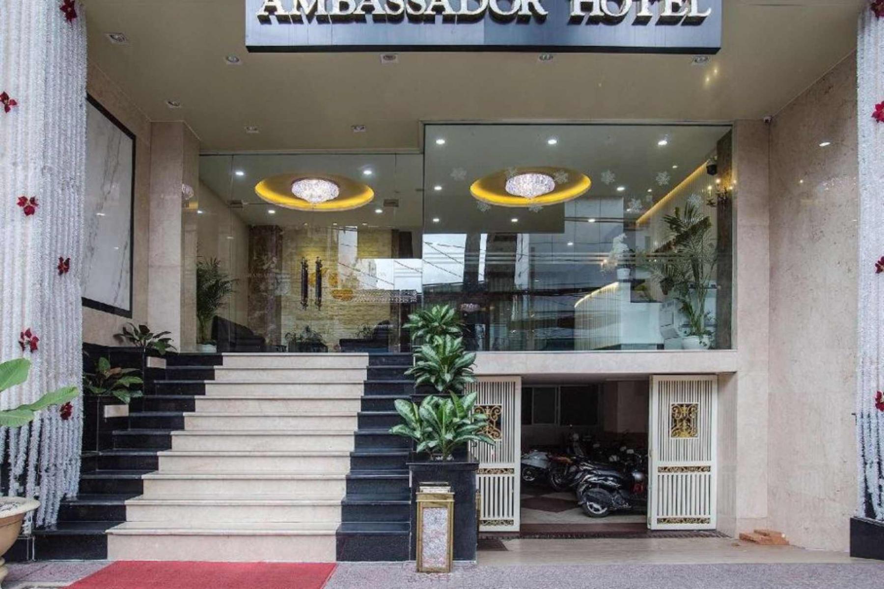 review Ambassador Hanoi Hotel & Travel 